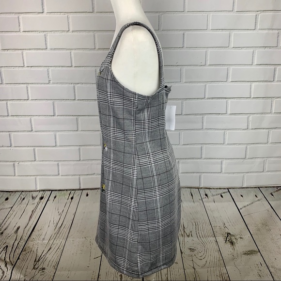 🔥PROJECT 28 NYC🔥BLACK & WHITE PLAID SLEEVELESS EMBROIDERED MINI DRESS L NWT - Picture 5 of 6